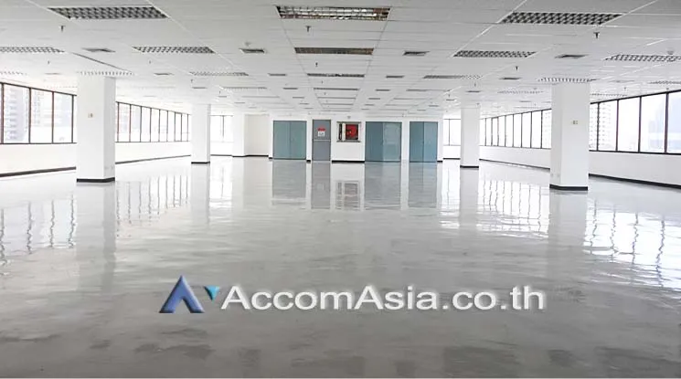 unit Office space For Rent in Silom, Bangkok  near BTS Sala Daeng (AA14066)